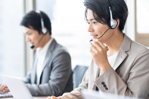 タガログ語と英語のテレフォンオペレーター