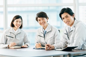 自動車の設計エンジニア