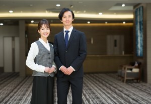 《2人1組ペア》ホテルの副支配人