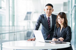 センターのベトナム語と英語通訳