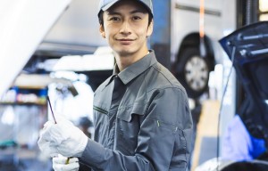 車の技術整備士