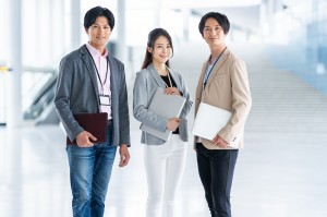 英語・中国語の貿易事務