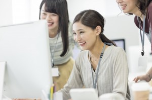 英語・中国語の貿易事務