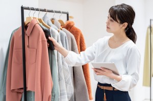 K-POPスター関連ブランドの接客