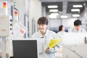 工場でのインドネシア語の通訳