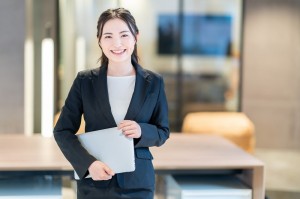 中国語の通訳スタッフ