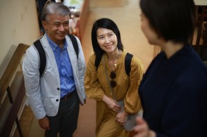 観光地の宿泊旅館スタッフ