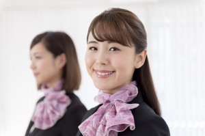 ホテル宿泊のフロントスタッフ